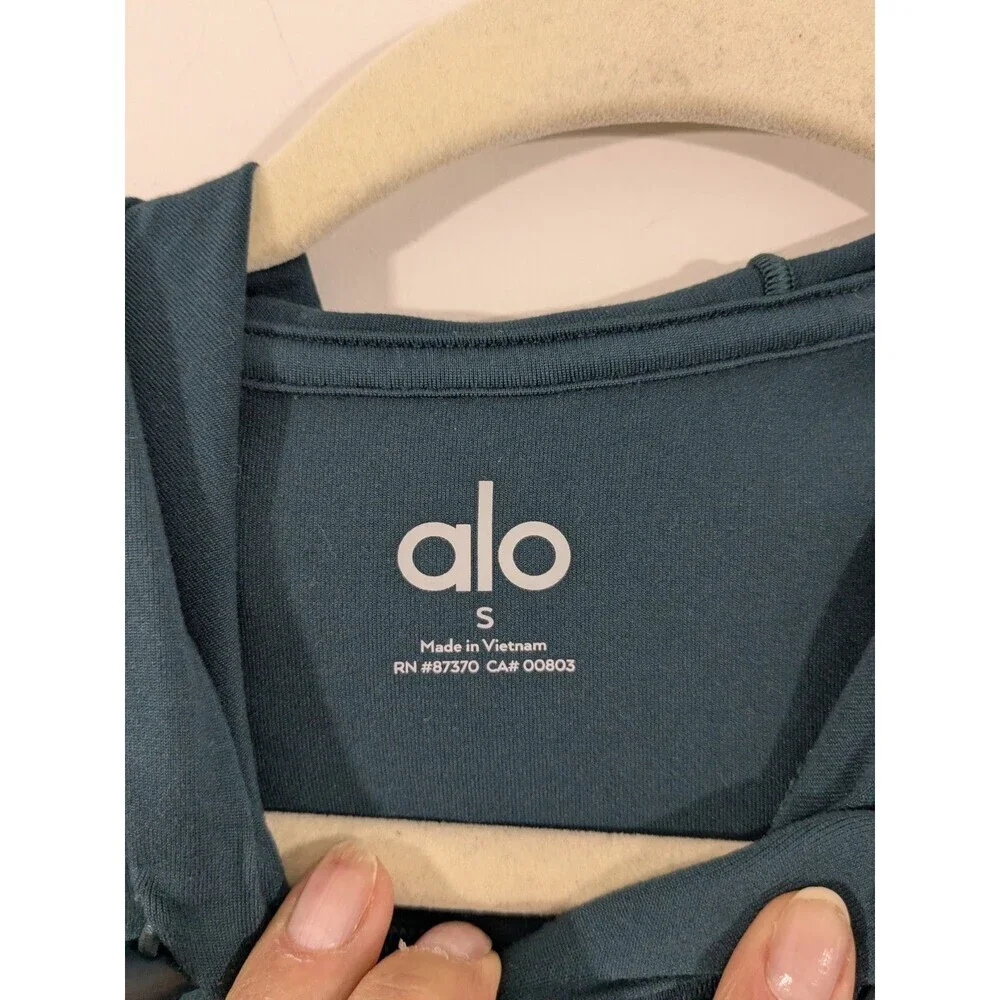 Alo Yoga Alosoft Hooded Runner Long Sleeve Top Green Size Small Gym Workout